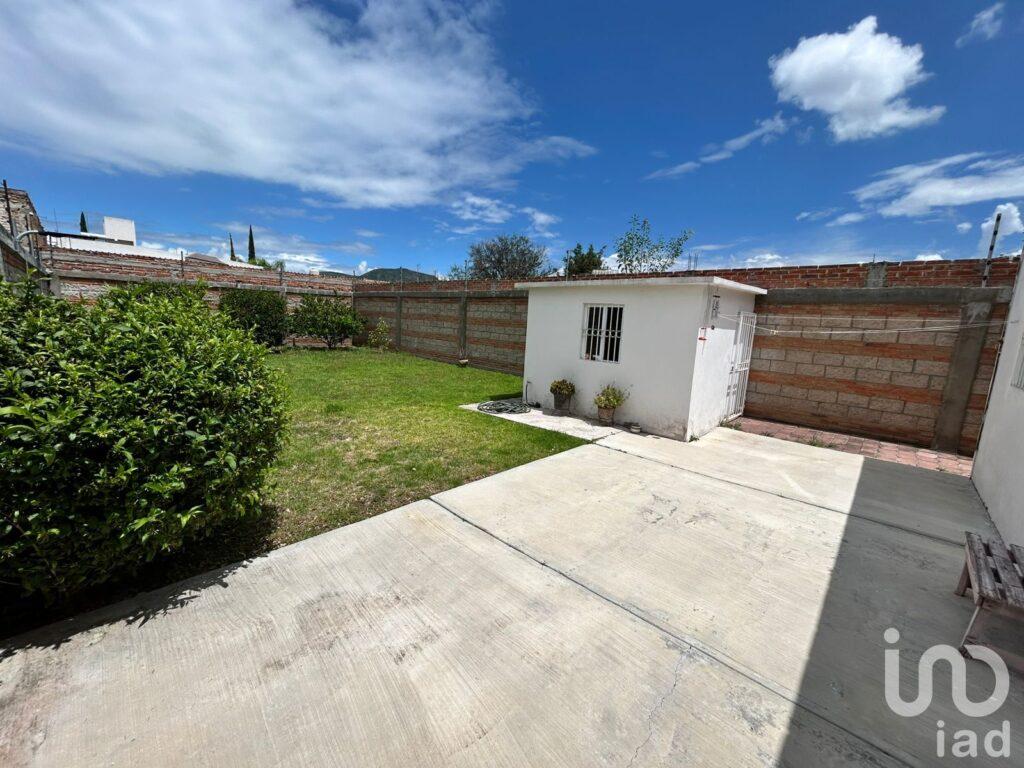 Casa en Venta en Querétaro, San Juan del Río con gran terreno