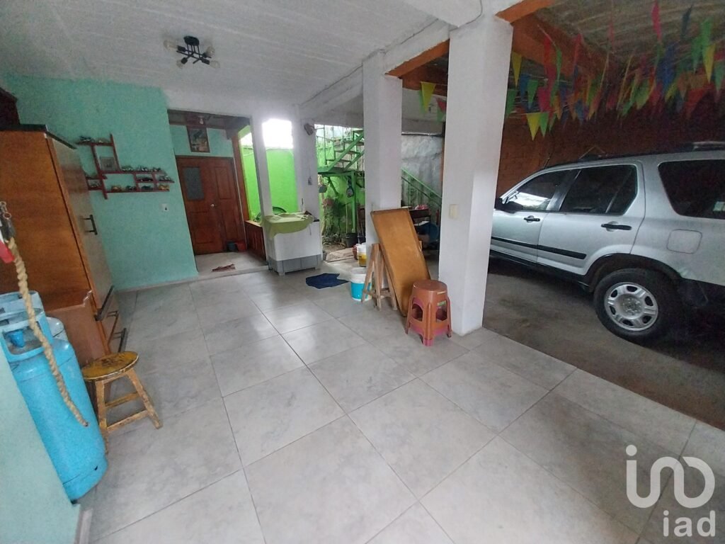 CASA EN VENTA A 500 M DEL CENTRO DE CONVENCIONES DE OAXACA POR AV. FERROCARRIL, OAXACA