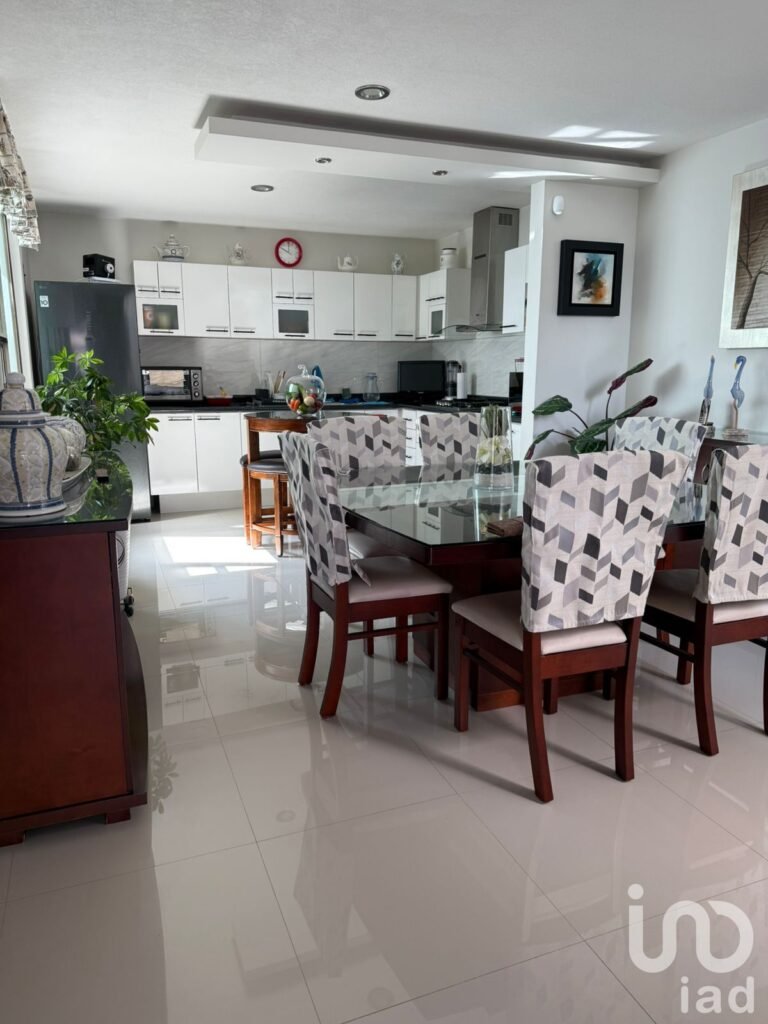 CASA EN VENTA, FRACIONAMIENTO VALLE BLANCO, PACHUCA HIDALGO