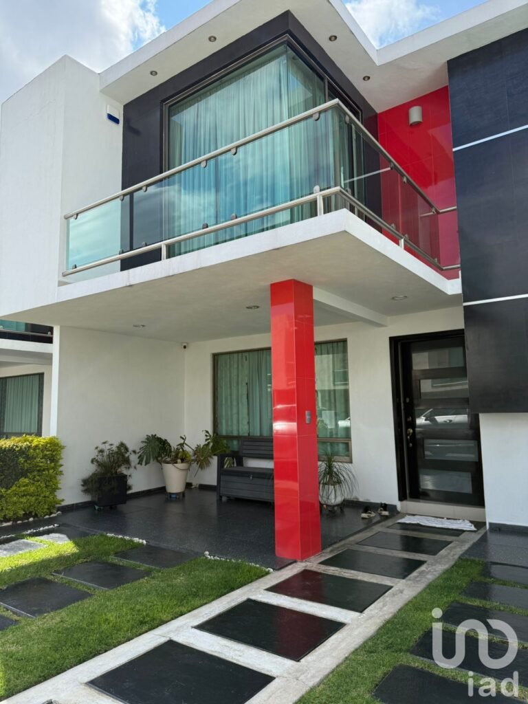 CASA EN VENTA, FRACIONAMIENTO VALLE BLANCO, PACHUCA HIDALGO