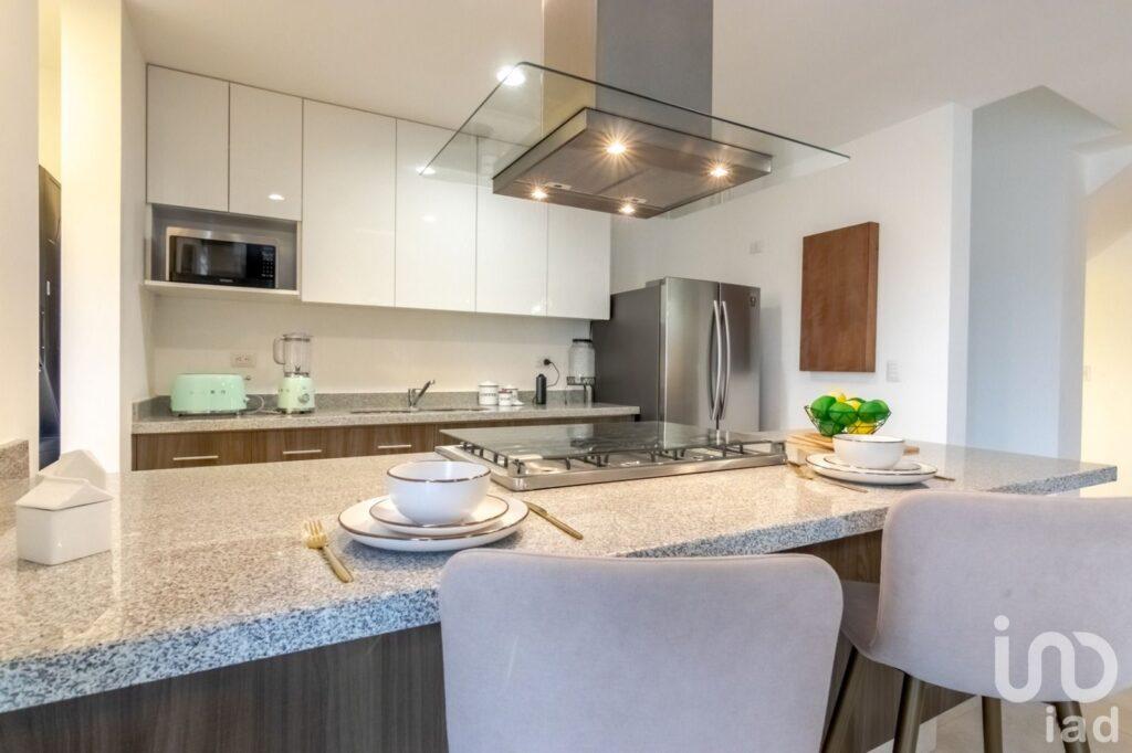 Últimas Residencias Exclusivas con Sótano dentro de Fraccionamiento en Zibatá, Querétaro