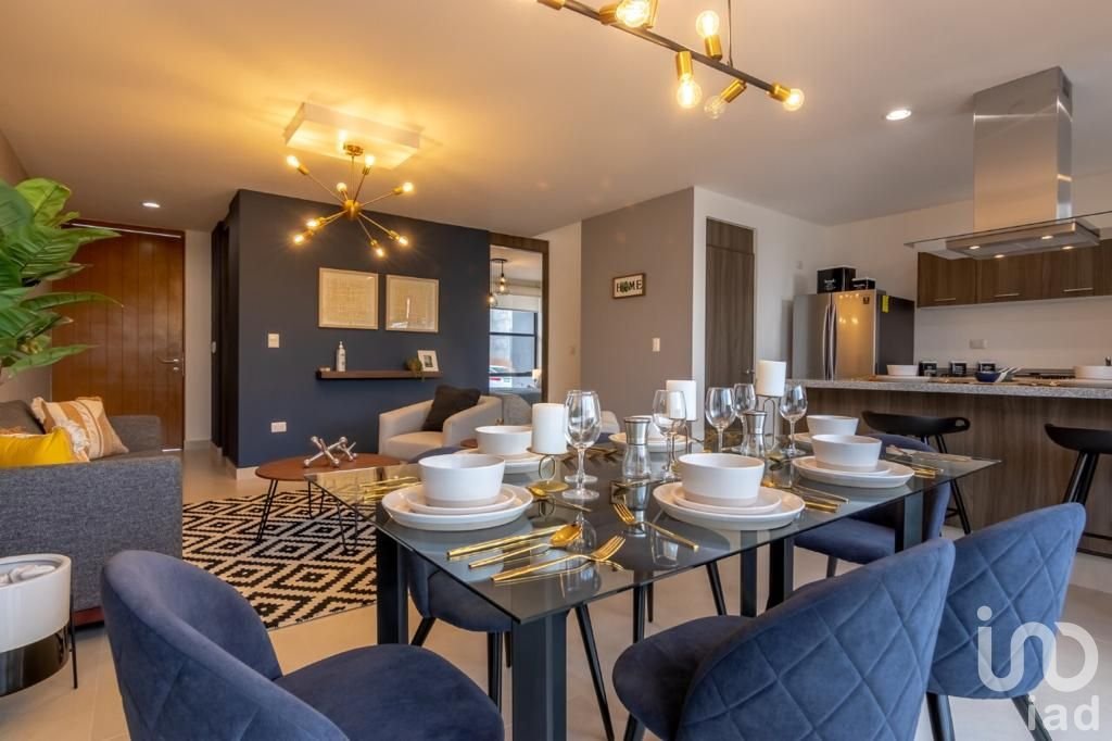 Exclusiva Residencia de 2 niveles dentro de Fraccionamiento en Zibatá, Querétaro