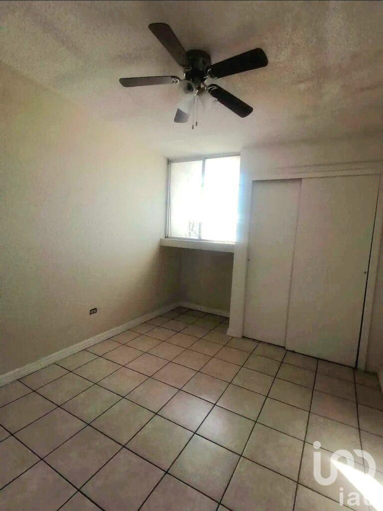 Casa en Venta 2 plantas Zona Aeropuerto cerca de Av. Tecnologico