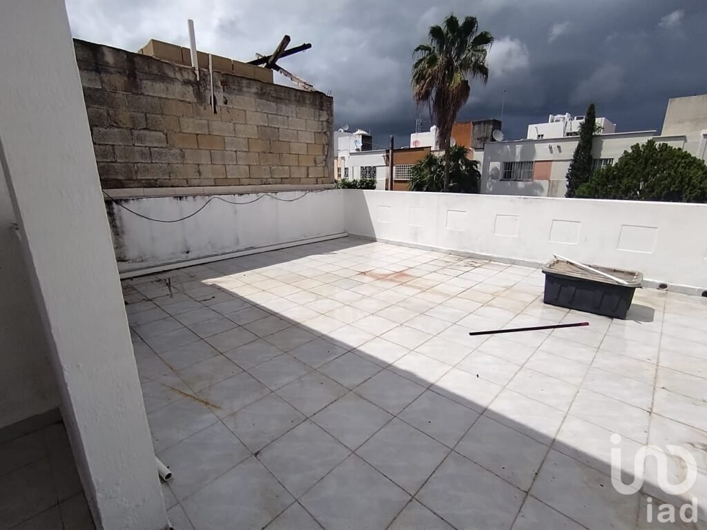 Casa en Venta en Cancún, Sol del Mayab, 3 recamaras una en planta baja