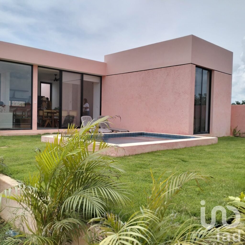 VILLA EN VENTA, PLAYA DE SAN CRISANTO, YUCATAN, PRIVADA CON AMENIDADES Y CLUB DE PLAYA, KOMUNAH