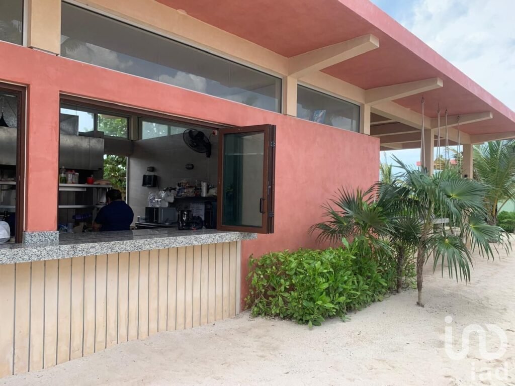 VILLA EN VENTA, PLAYA DE SAN CRISANTO, YUCATAN, PRIVADA CON AMENIDADES Y CLUB DE PLAYA, KOMUNAH
