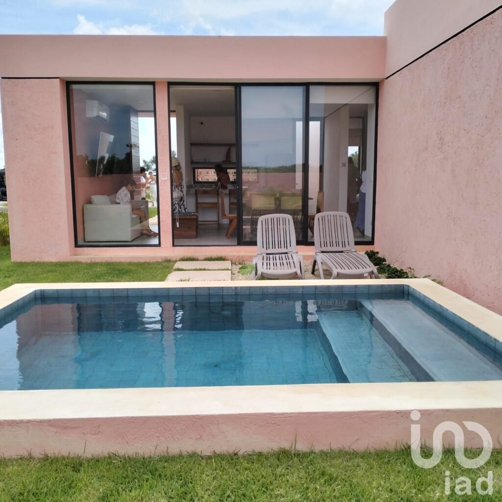 VILLA EN VENTA, PLAYA DE SAN CRISANTO, YUCATAN, PRIVADA CON AMENIDADES Y CLUB DE PLAYA, KOMUNAH