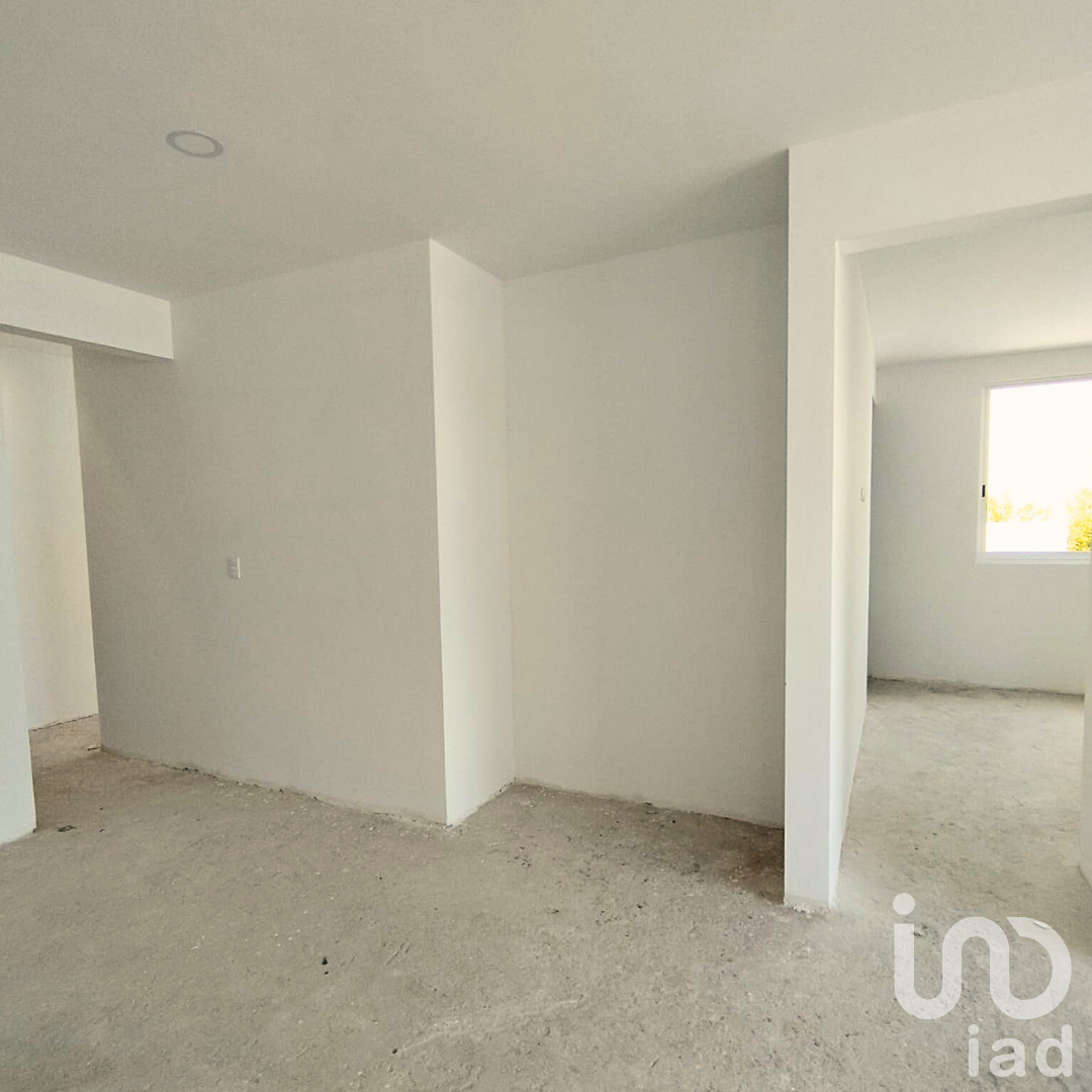 CASA EN HARAS DEL BOSQUE CON RECAMARA EN PLANTA BAJA, JARDIN Y ROOF GARDEN CERCA DEL LAGO PRINCIPAL