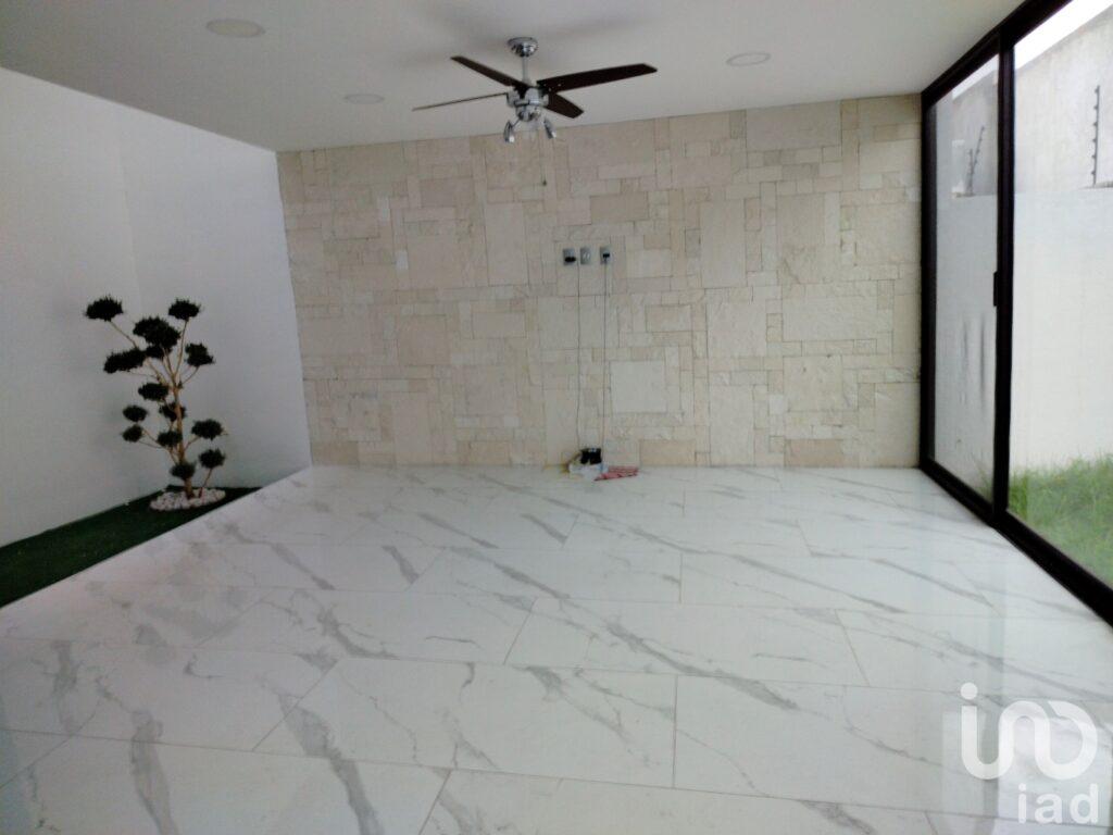 CASA EN VENTA EN SAN ISIDRO JURIQUILLA