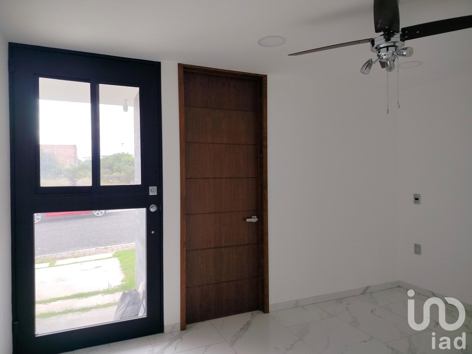 CASA EN VENTA EN SAN ISIDRO JURIQUILLA