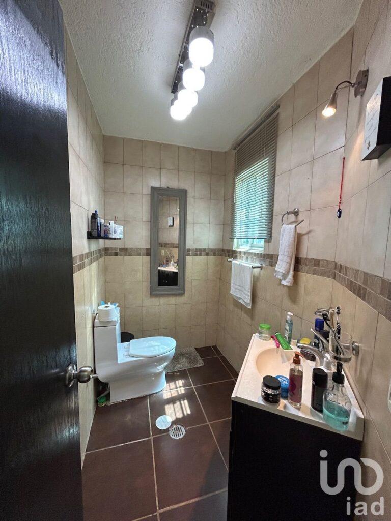 Casa en venta 5 recámaras, roof top jacuzzi en Ahuatepec Cuernavaca