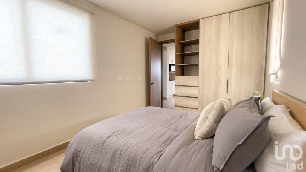 Departamento en planta baja con jardín privado y acabados de lujo cerca de Morrillotla