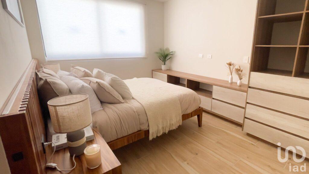 Departamento en planta baja con jardín privado y acabados de lujo cerca de Morrillotla