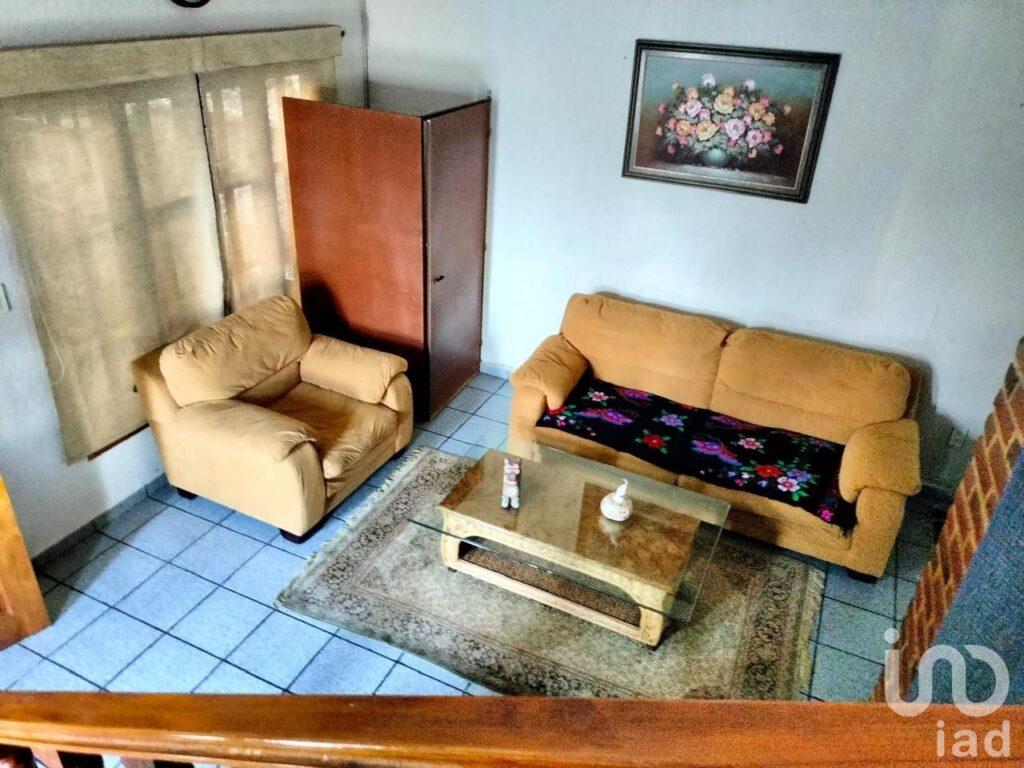 RENTA DE DEPARTAMENTO EN EL CENTRO DE CUERNAVACA A TRES CUADRAS DE LA PLAZA DE ARMAS.