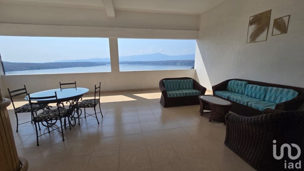 Hotel con una vista espectacular y la mejor ubcación en Tequesquitengo.