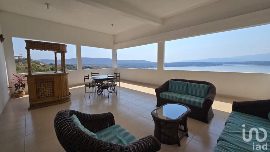 Hotel con una vista espectacular y la mejor ubcación en Tequesquitengo.