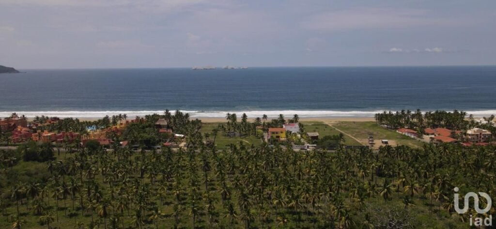 OFERTA en Venta de terrenos, comerciales y residenciales en Zihuatanejo, tiempo limitado