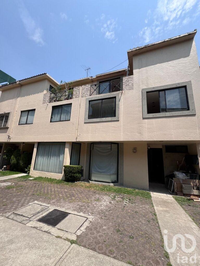 Casa en Venta en Condominio en Granjas Navidad por zona Vista Hermosa, en Cuajimalpa de Morelos