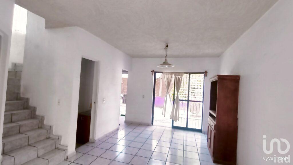 Casa en Venta en Jardines del Llano frente a Jardin de la Colonia