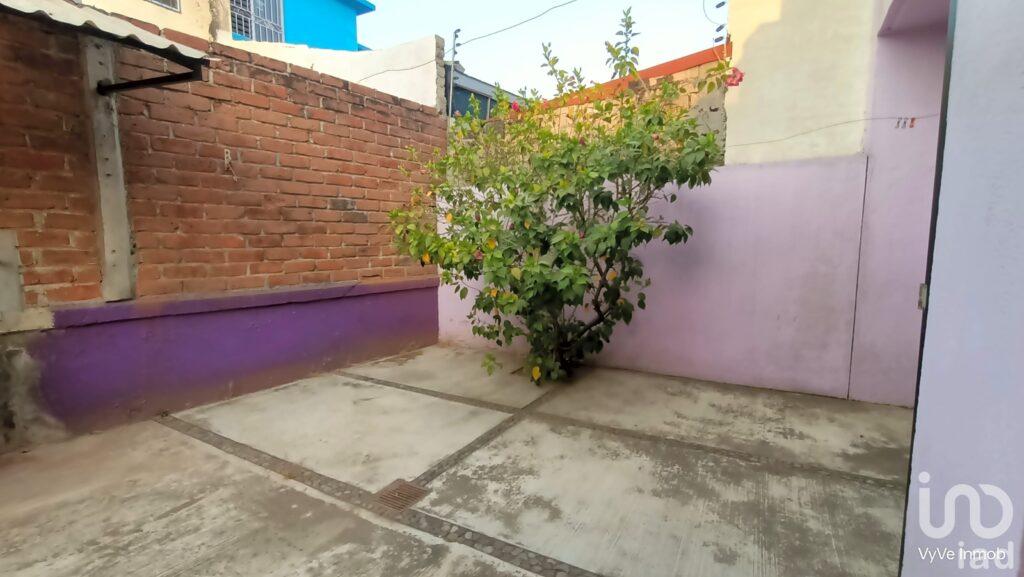 Casa en Venta en Jardines del Llano frente a Jardin de la Colonia