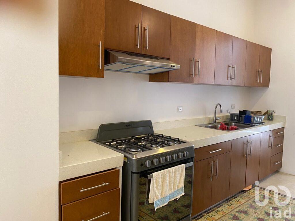 CASA EN VENTA EN EL CENTRO DE LA CIUDAD DE MÉRIDA, YUCATÁN. CON PISCINA.