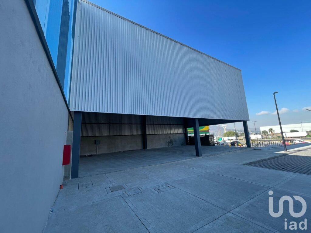 LOCAL COMERCIAL EN RENTA EN LA PIAZZA, ATOTONILCO DE TULA