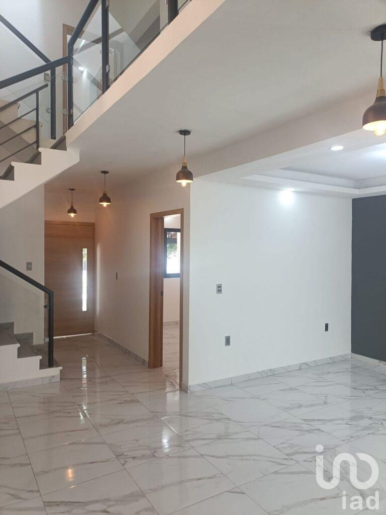CASA  EN VENTA CON RECAMARA EN PLANTA BAJA, EN RESIDENCIAL TERRANOVA