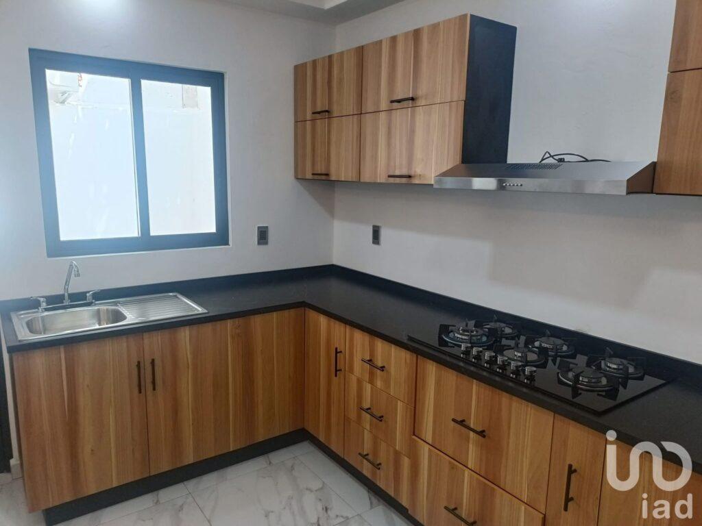 CASA  EN VENTA CON RECAMARA EN PLANTA BAJA, EN RESIDENCIAL TERRANOVA