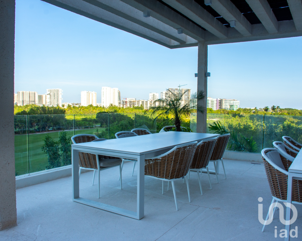 Departamento en Puerto Cancún - Sostenibilidad y Exclusividad - 2 Recámaras