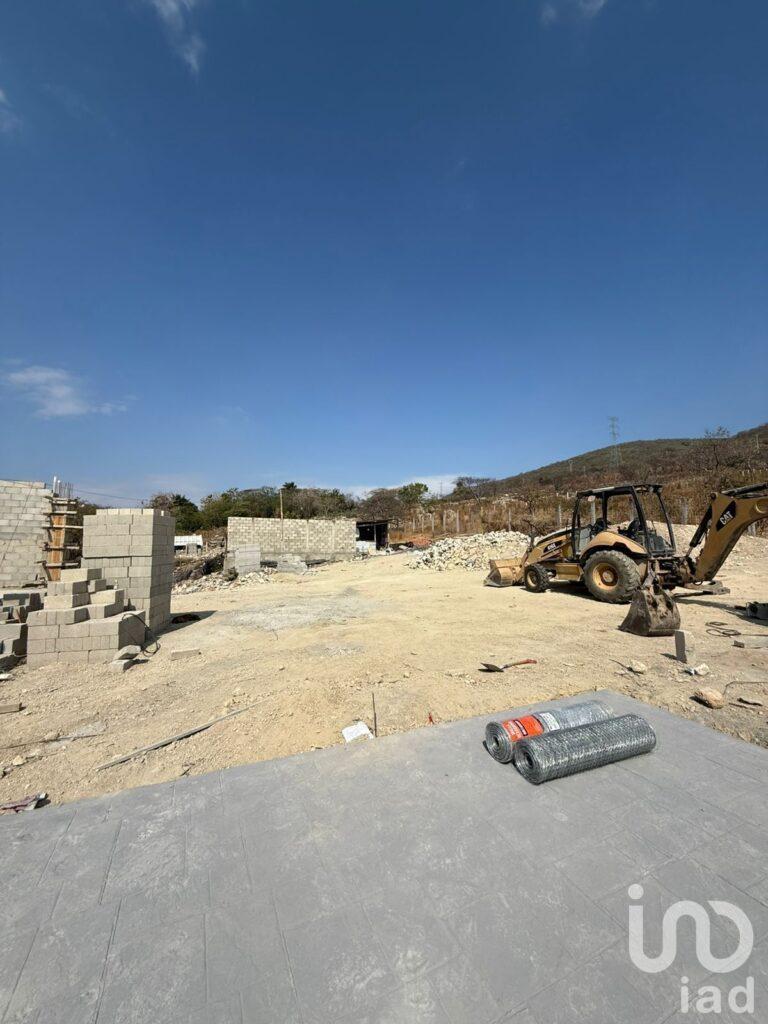 CASA EN PRE-VENTA EN RESIDENCIAL PRIVADA EN LOS LAGUITOS