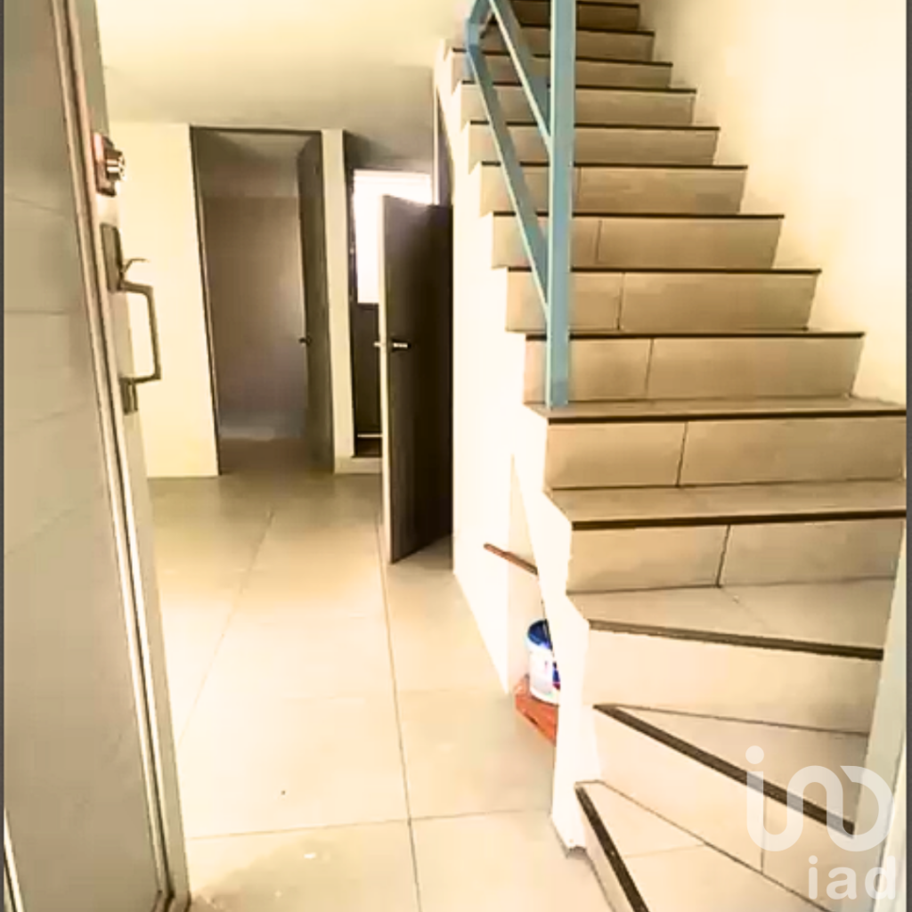 CASA EN 11 SUR Y PERIFERICO CON TRES RECAMARAS EN FRACCIONAMIENTO CERRADO EN VENTA