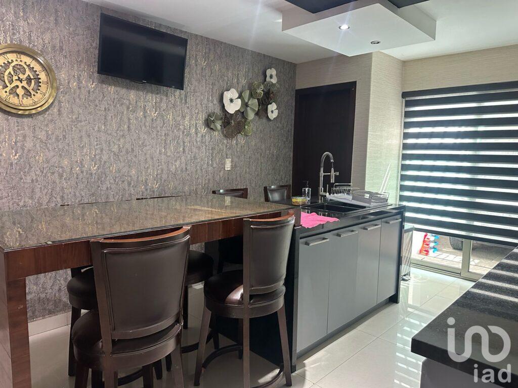 RENTA DE CASA AMUEBLADA EN COLINAS DE SAN MIGUEL EN CULIACAN