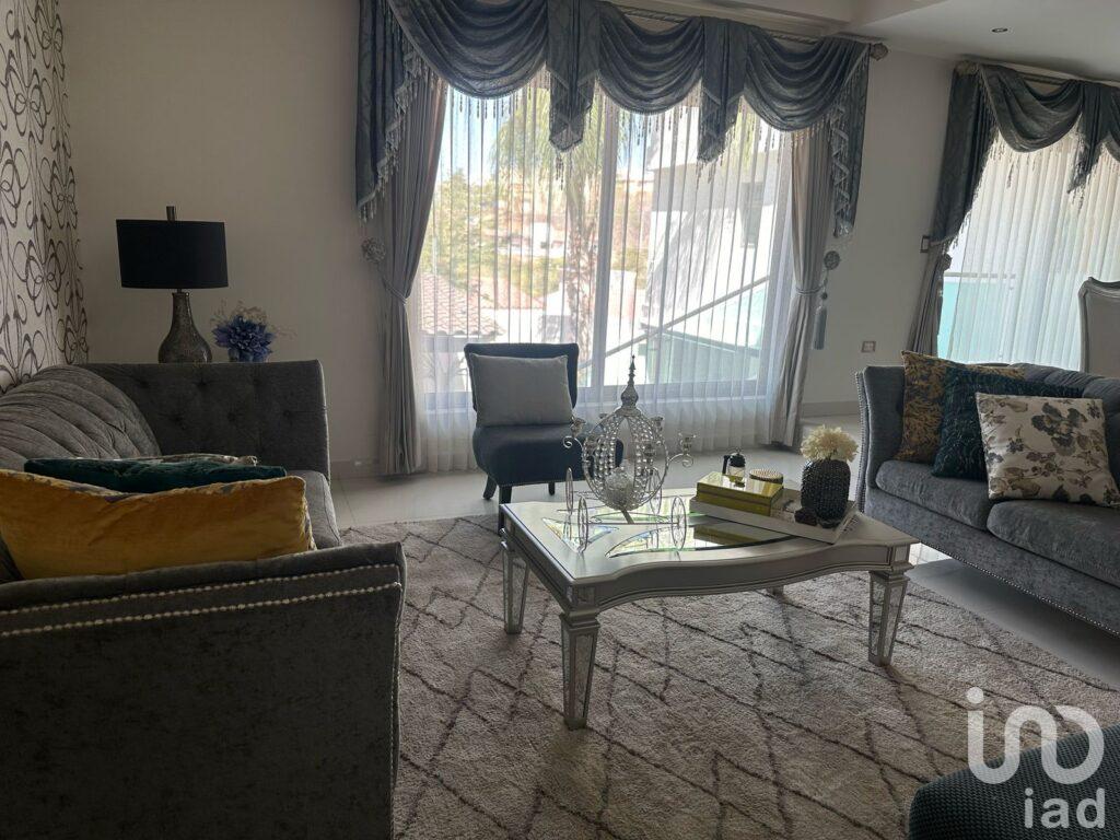 RENTA DE CASA AMUEBLADA EN COLINAS DE SAN MIGUEL EN CULIACAN