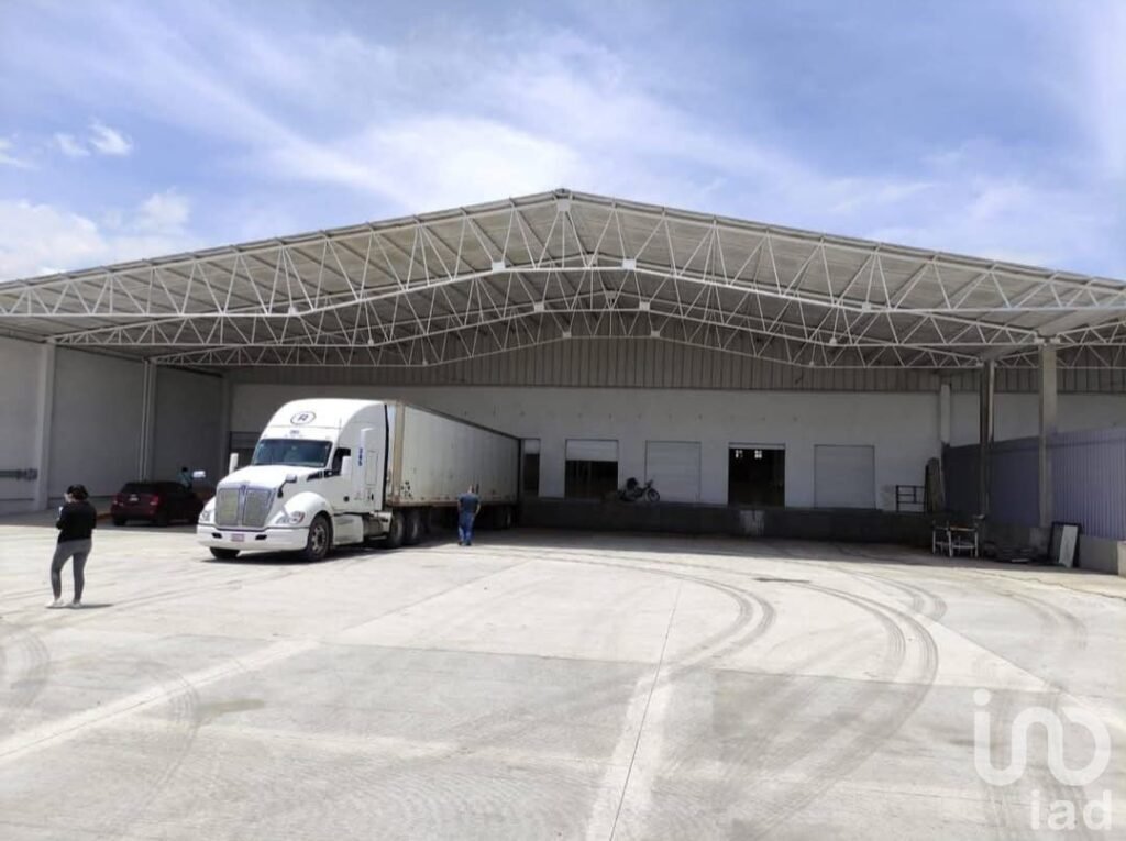 NAVE INDUSTRIAL EN RENTA EN TOLUCA , EDO DE MEXICO.