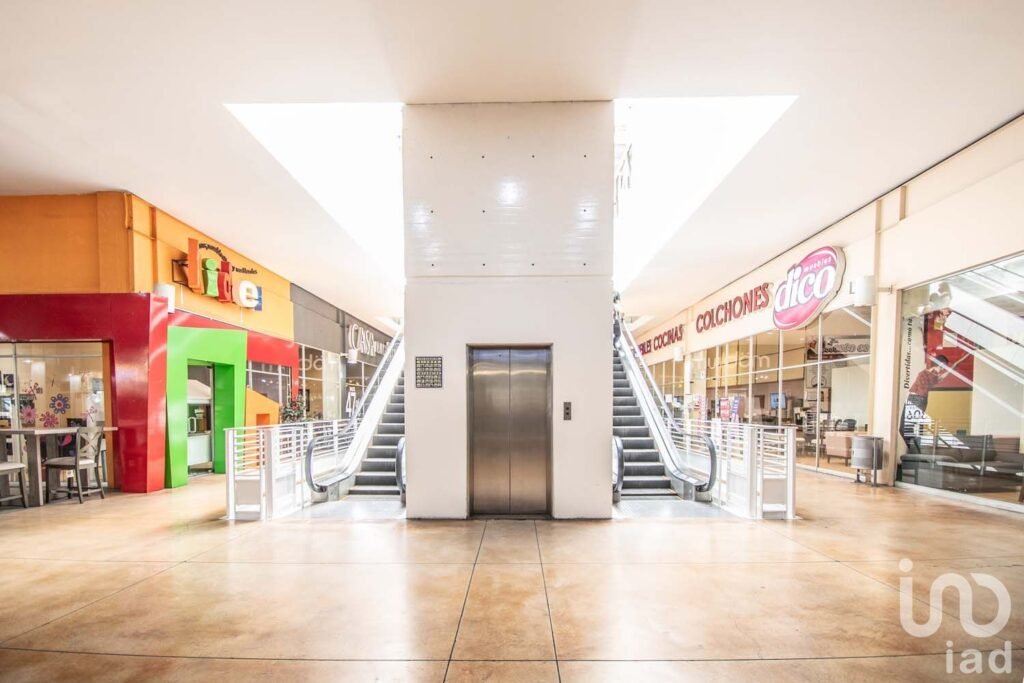 EN RENTA CORPORATIVO EN TLANEPANTLA DE BAZ ,OFICINAS Y COMERCIAL.