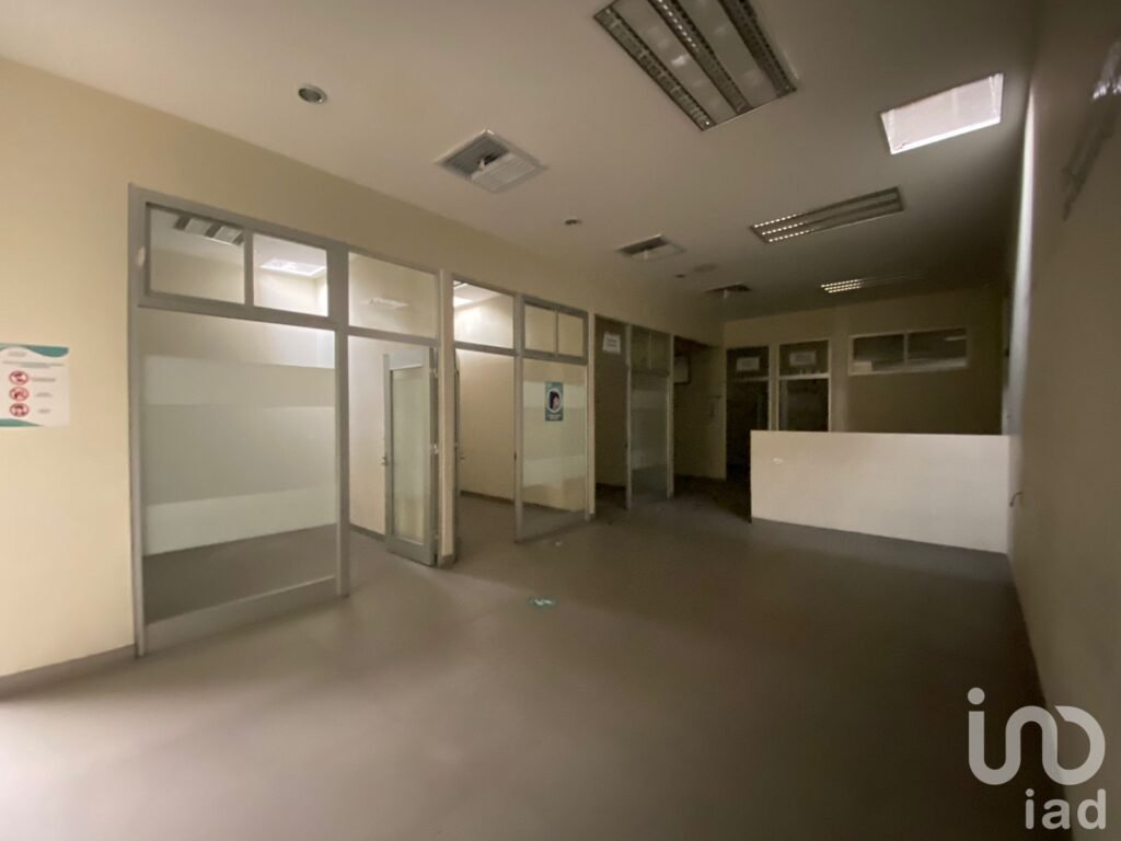 EN RENTA CORPORATIVO EN TLANEPANTLA DE BAZ ,OFICINAS Y COMERCIAL.