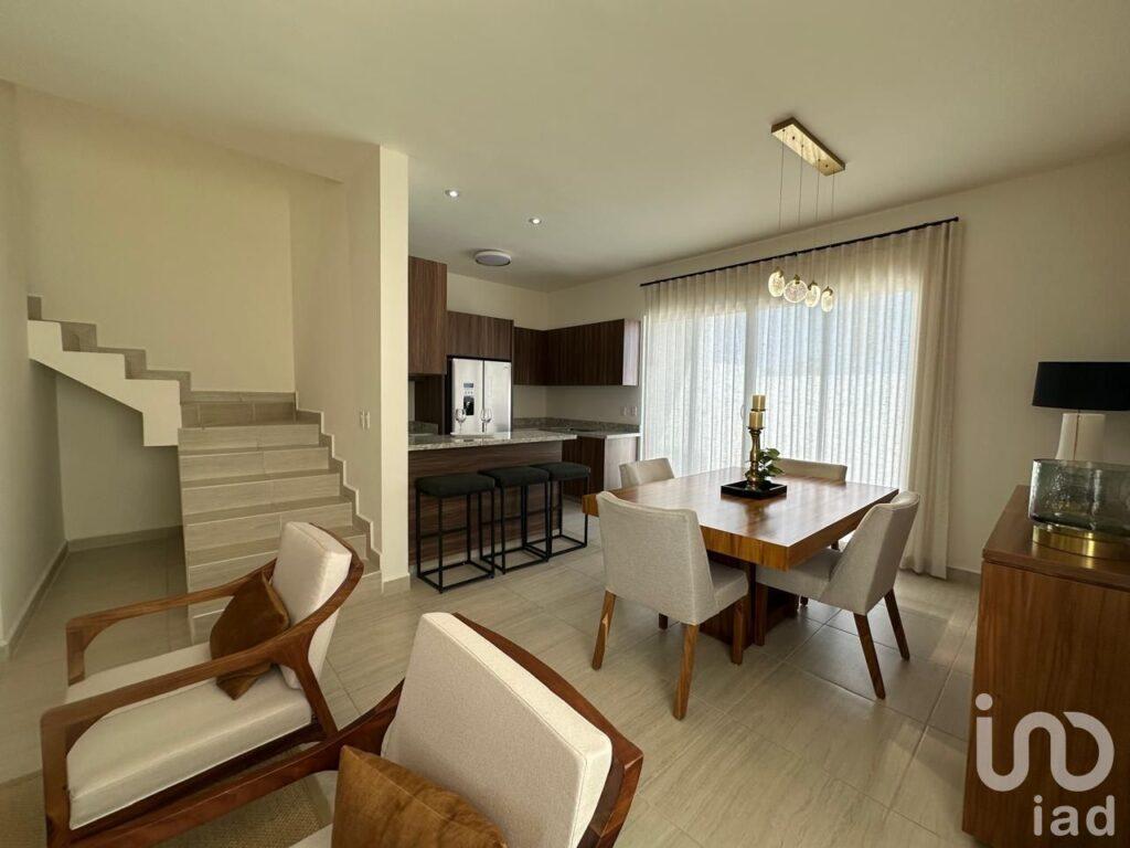 CASA NUEVA EN VENTA  BLVD.SANTA ROSA EN LA PAZ BCS