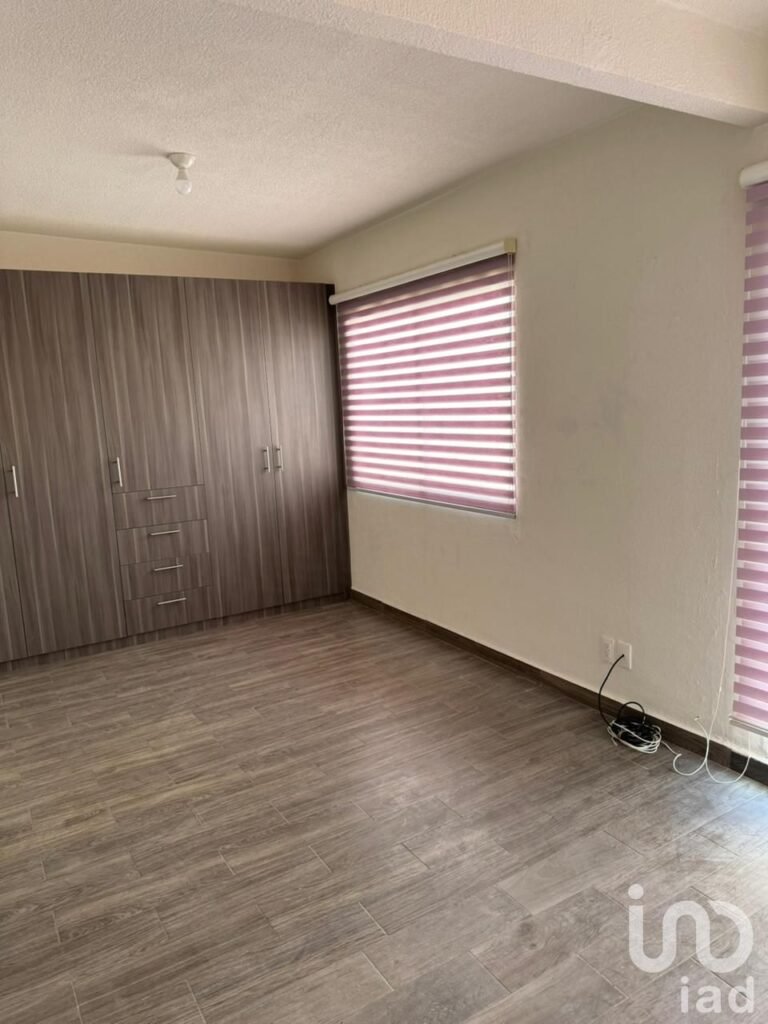 CASA EN VENTA EN LAS AMERICAS ECATEPEC, EN EL FRACCIONAMIENTO LAS AMERICAS III (MONTICULO)