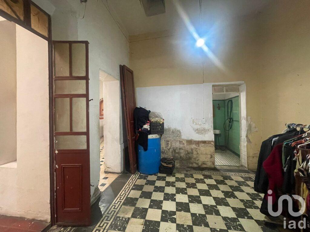 Casa en venta Calle Justo Sierra, Ladron de Guevara, Guadalajara, JA