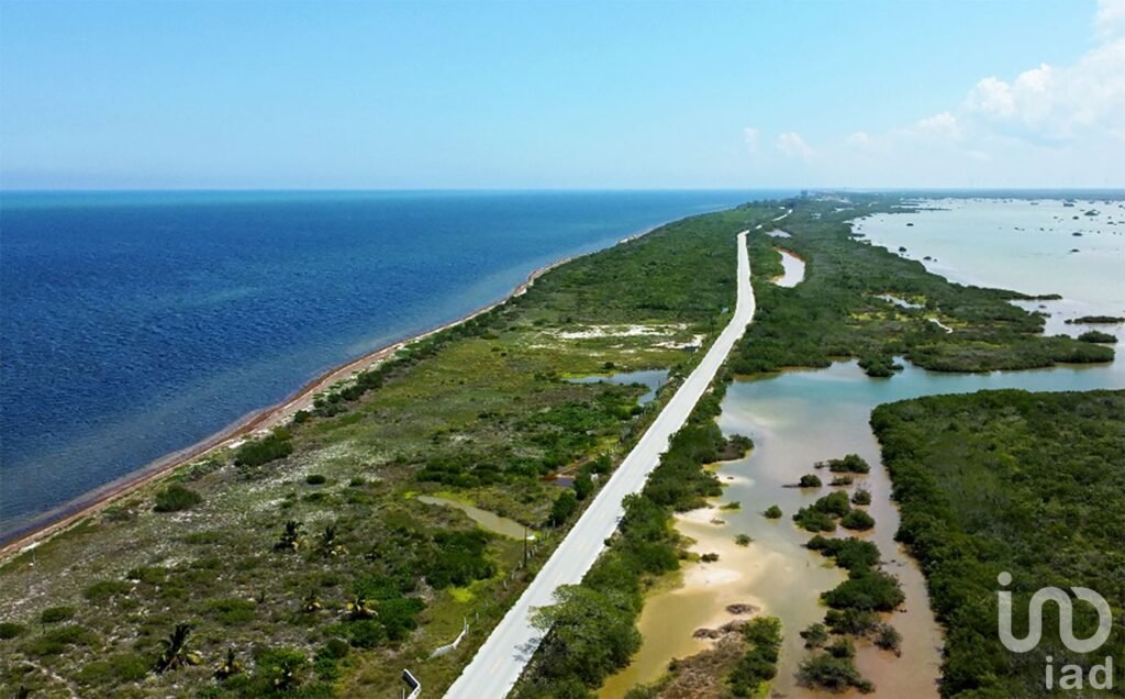 EXCLUSIVO LOTE "BEACH FRONT" EN VENTA, SANTA CLARA, YUCATAN