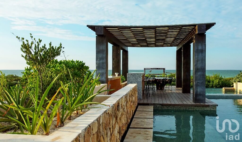 LOTE FRENTE AL MAR EN SANTA CLARA, YUCATAN