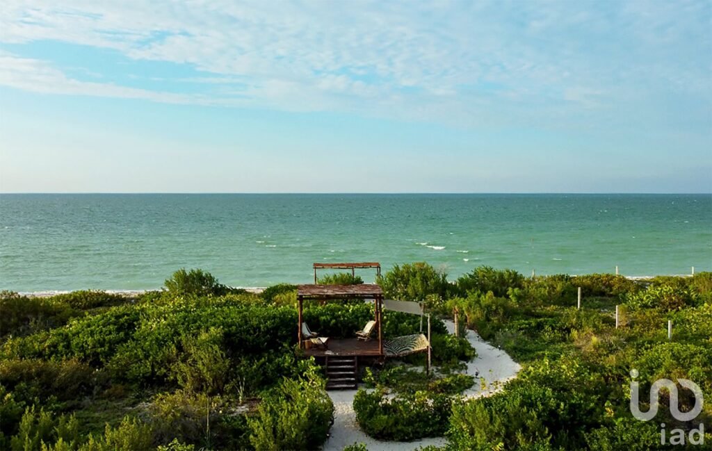 LOTE FRENTE AL MAR EN SANTA CLARA, YUCATAN