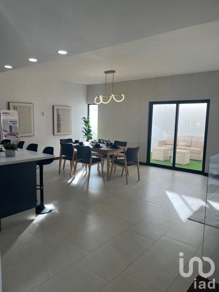 CASA NUEVA EN VENTA TEC MILENIO