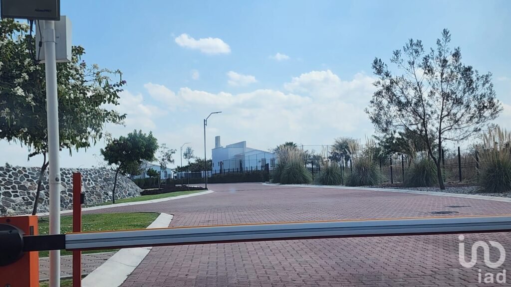 Lote Residencial en Ciudad Maderas Sur 2 ¡Con Amenidades de Lujo:Tu Próxima Gran Inversión