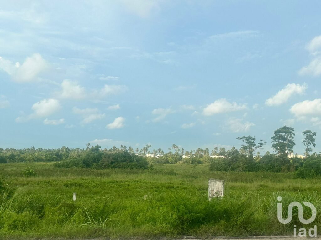 TERRENO EN VENTA CARRETERA TRES VIDAS ACAPULCO DE JUAREZ
