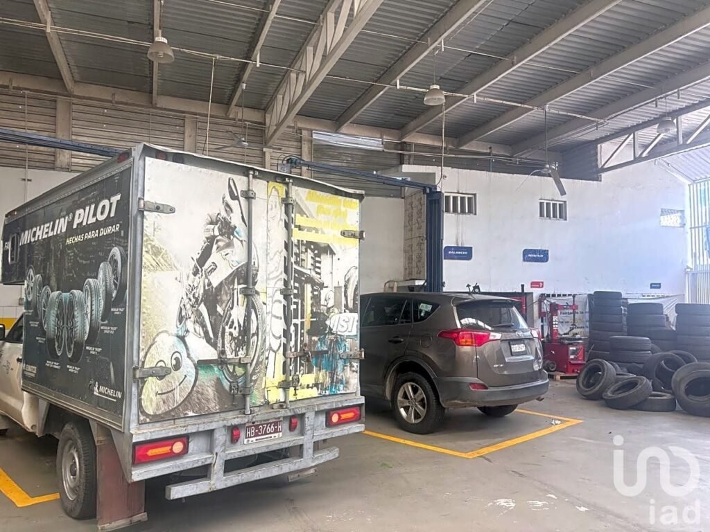 LOCAL COMERCIAL CON BODEGA EN VENTA , EN BOULEVARD DE LAS NACIONES ACAPULCO DE JUAREZ GUERRERO