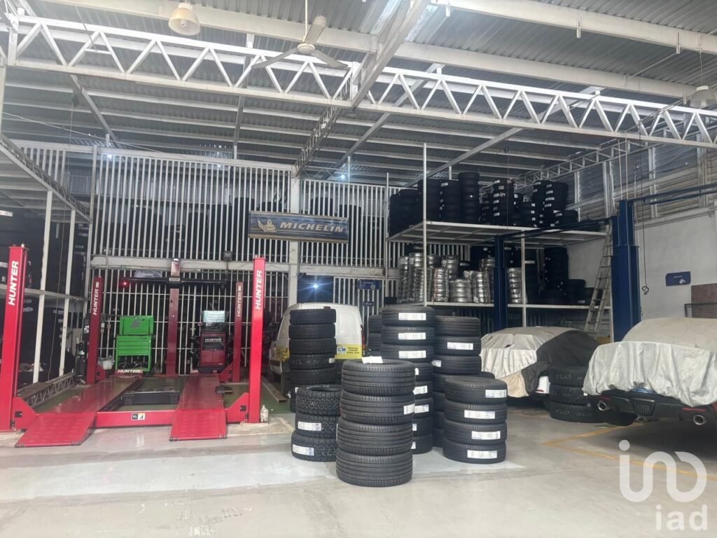 LOCAL COMERCIAL CON BODEGA EN VENTA , EN BOULEVARD DE LAS NACIONES ACAPULCO DE JUAREZ GUERRERO