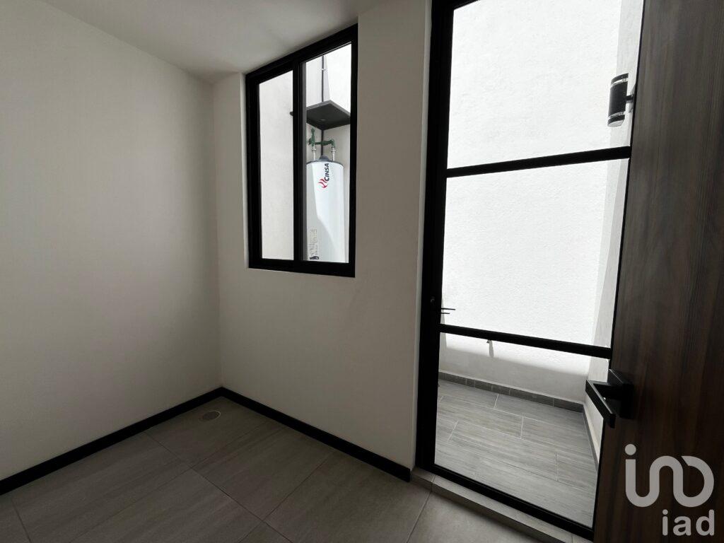 Casa En Venta En Cholula Zona La Carcaña, Con Recamara En Planta Baja