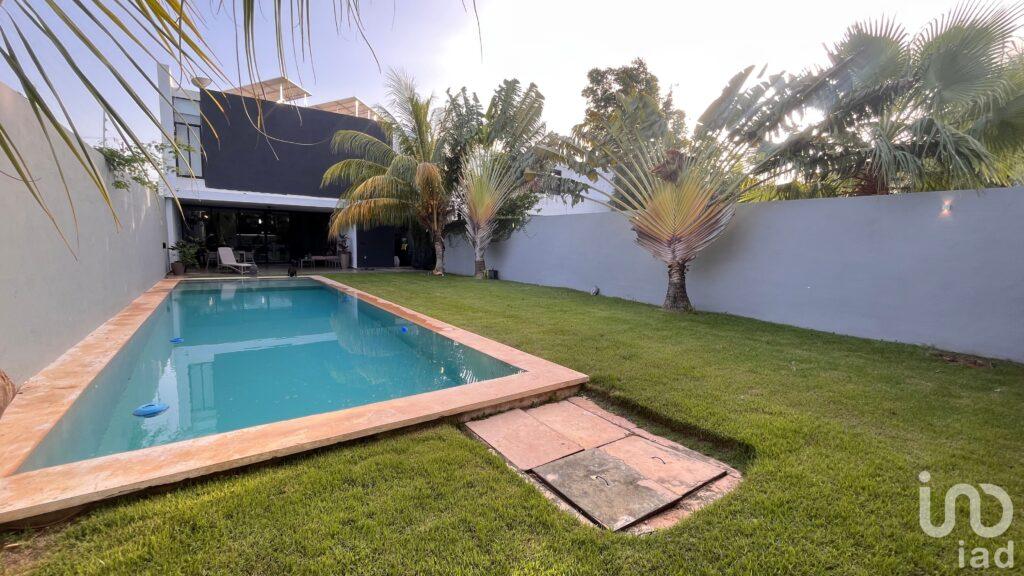 CASA EN VENTA A LA ENTRADA DE CONKAL MERIDA YUCATÁN