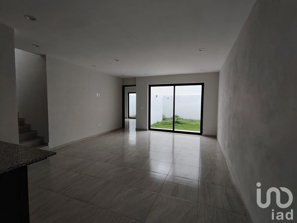 CASA EN VENTA DOS PLANTAS 3 RECÁMARAS COLONIA PUNTA NORTE